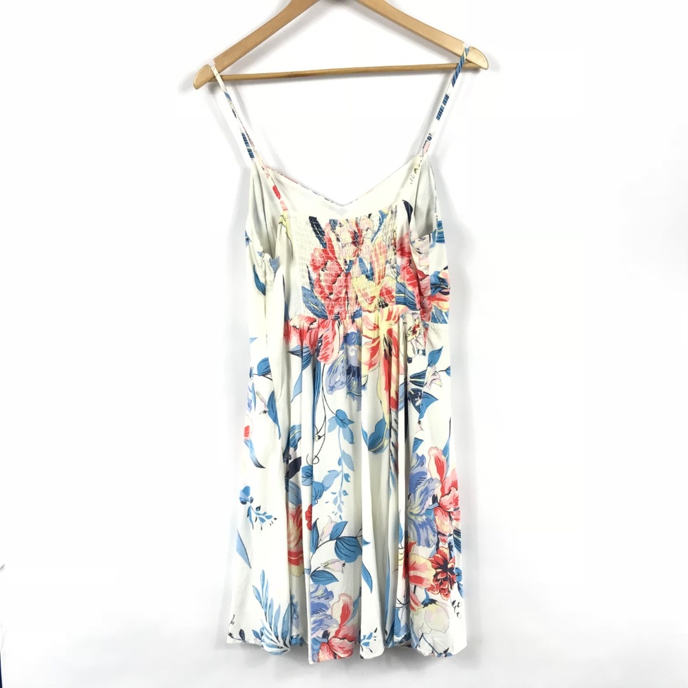 Old Navy Floral Spaghetti Strap Dress - Picture 4 of 8